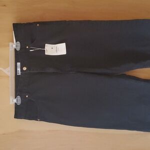 Black loose fit jeans NWT 33-35" inseam